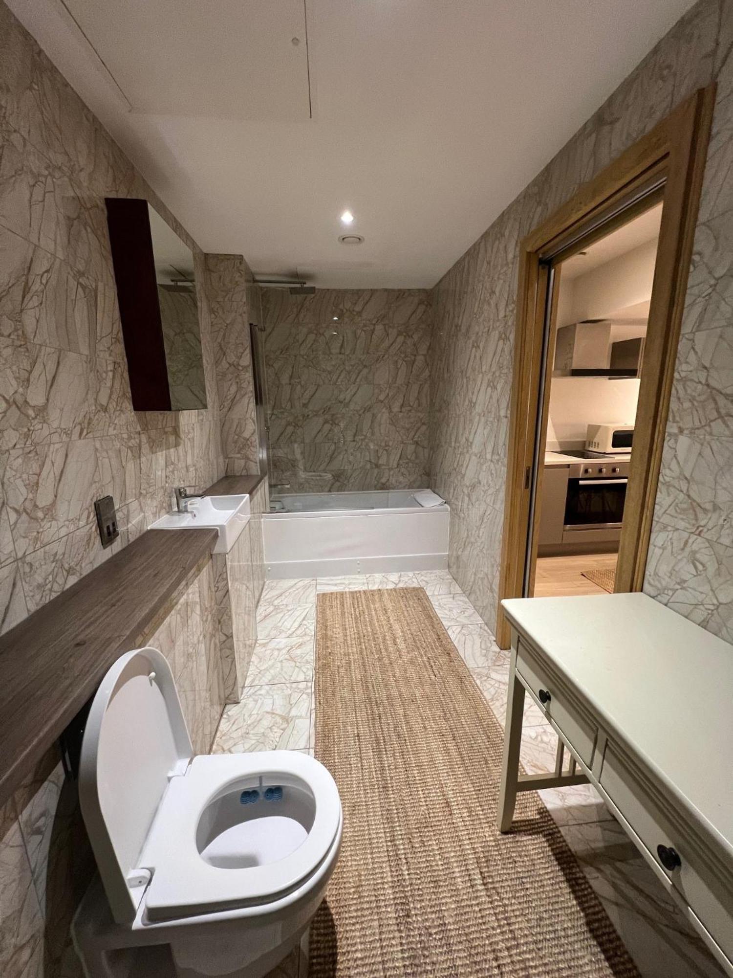 Beautiful City Centre Apartment Liverpool Buitenkant foto